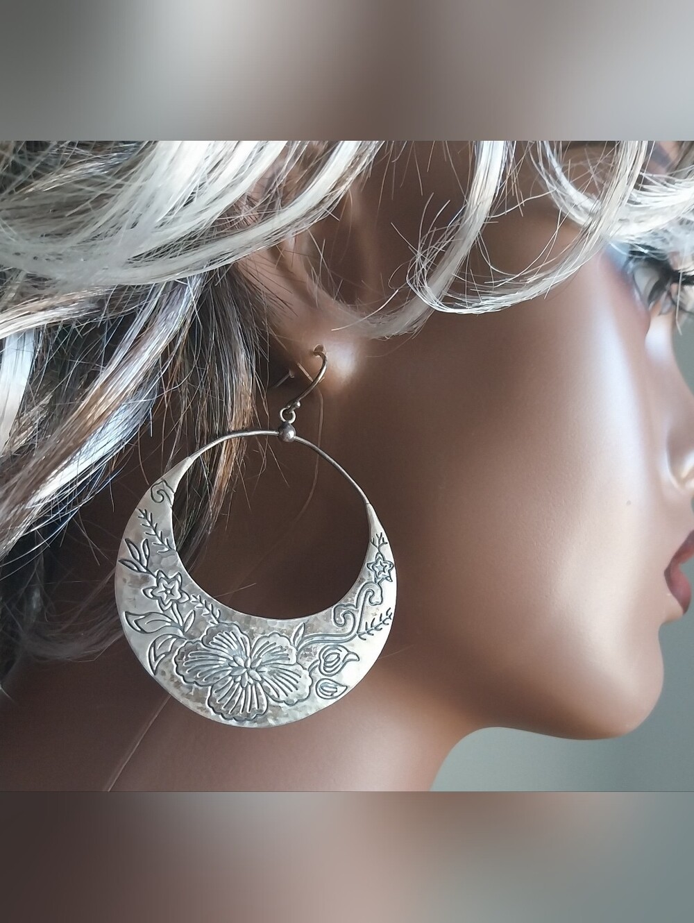 Sterling Silver Floral Crescent Hoop Earrings - Women Jewelry - Picture 2 of 8